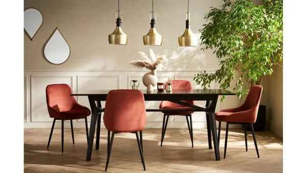 aux meilleurs prix Chaises En Tissu Velours Rouge Tomette Et Métal Noir (lot De 2) HOLO 8